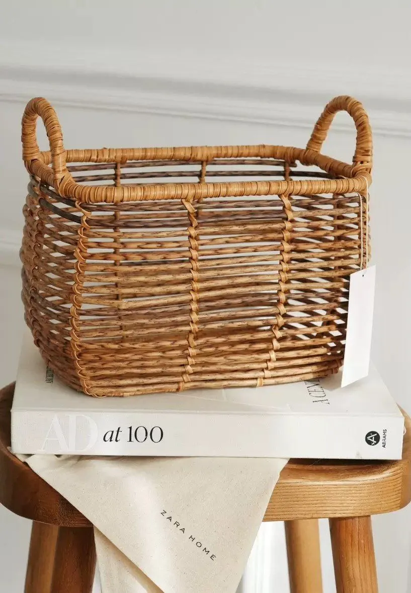 سبد حصیری مستطیل دسته دار سبد حصیری مستطیل